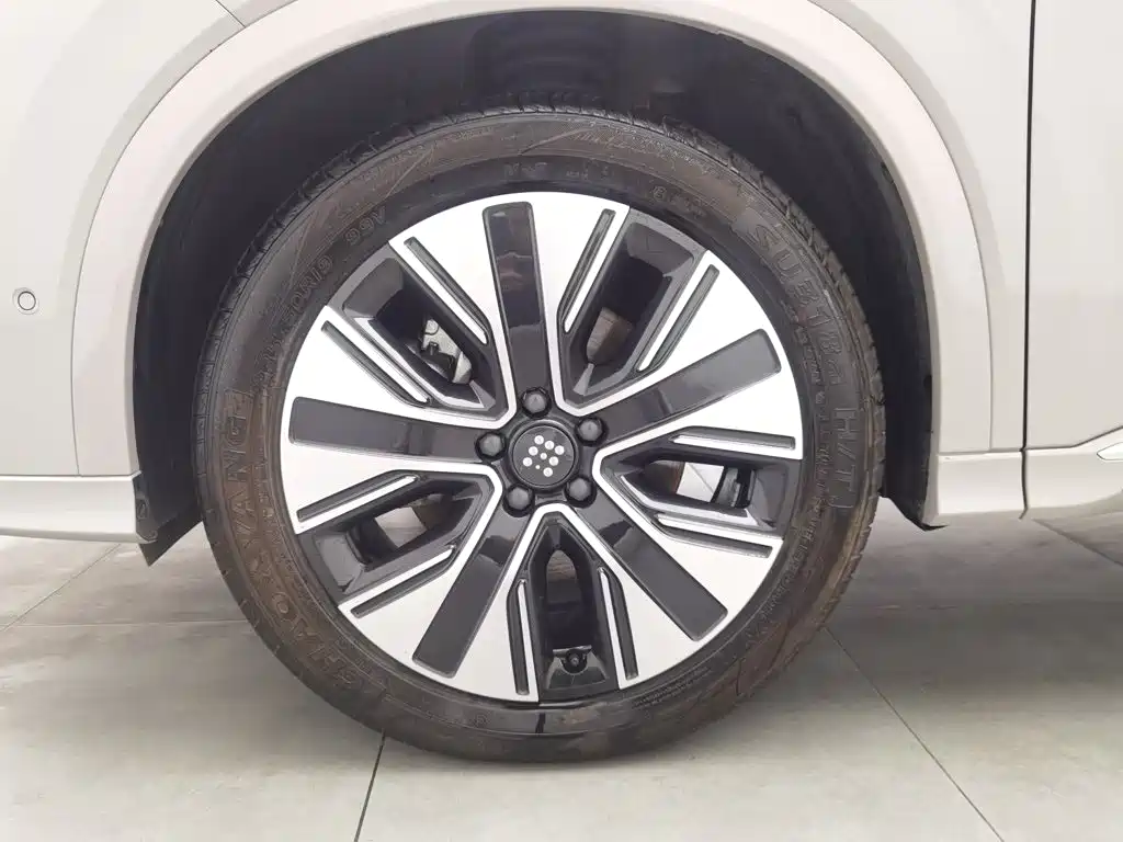 Landian E5 PLUS 2026 2026 Standard Range AWD Performance Ultra