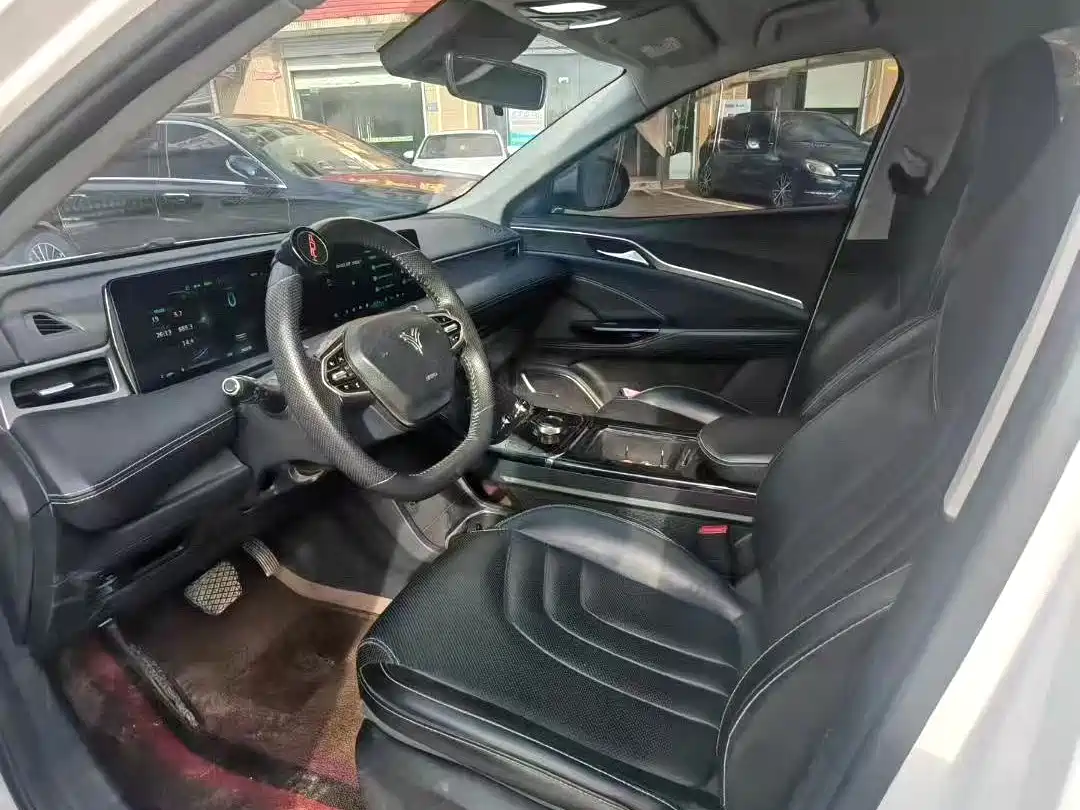 NEZHA AUTOMOBILE NEZHA U