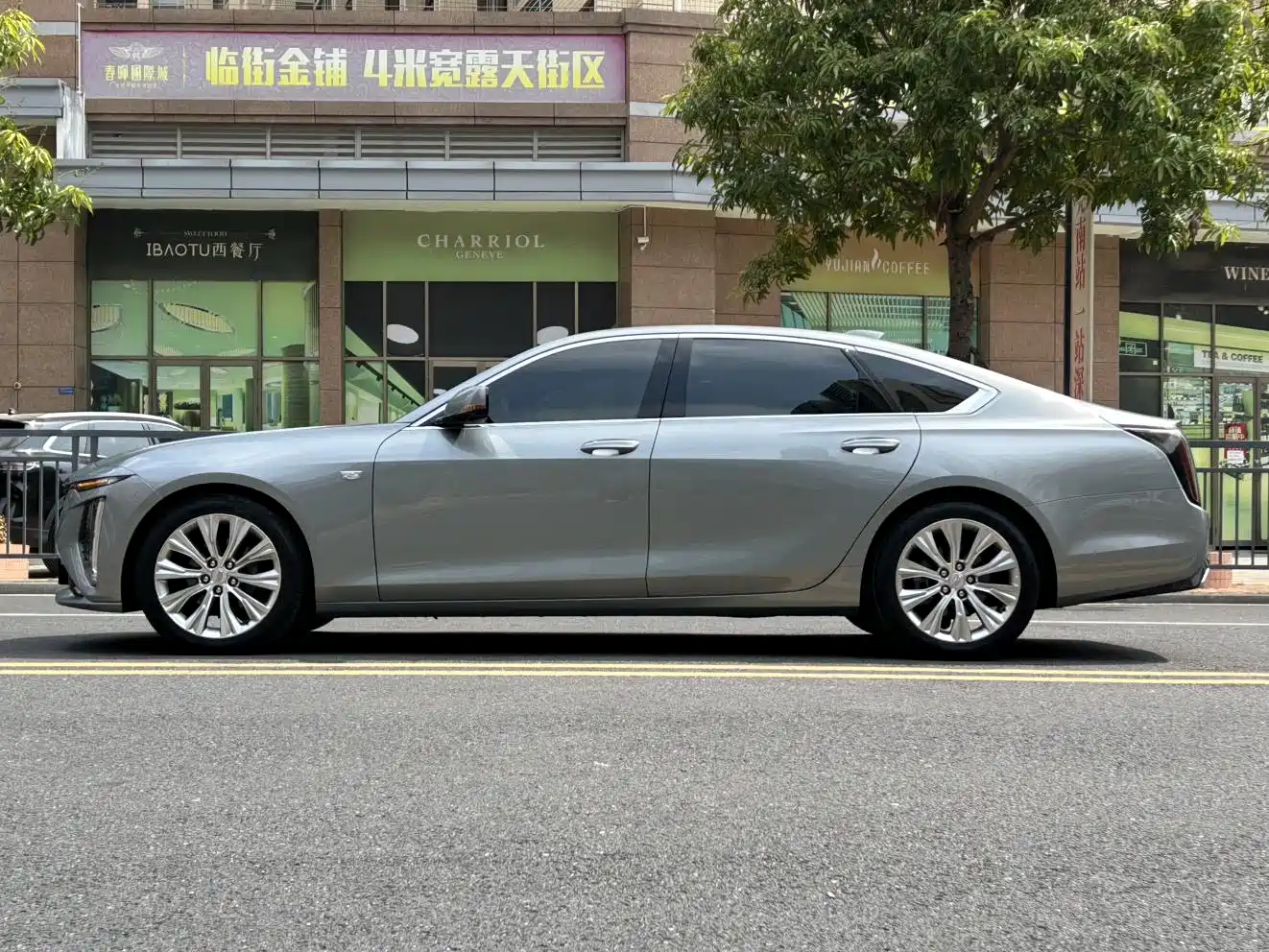 Cadillac CT6 2023 28T Luxury Edition фото 7