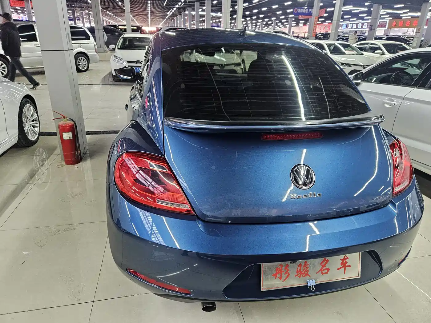 Volkswagen Beetle 2016 Model 180TSI Club Edition фото 8