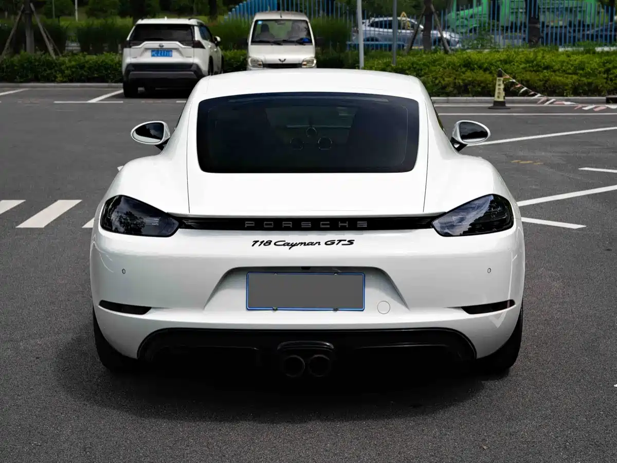 Photo 16 - Porsche 718