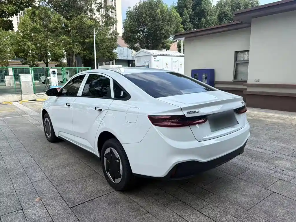 Geely Geometry A 2024 2024 500KM Travel Edition