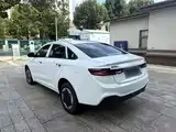 Фото 5 - Geely Geometry A