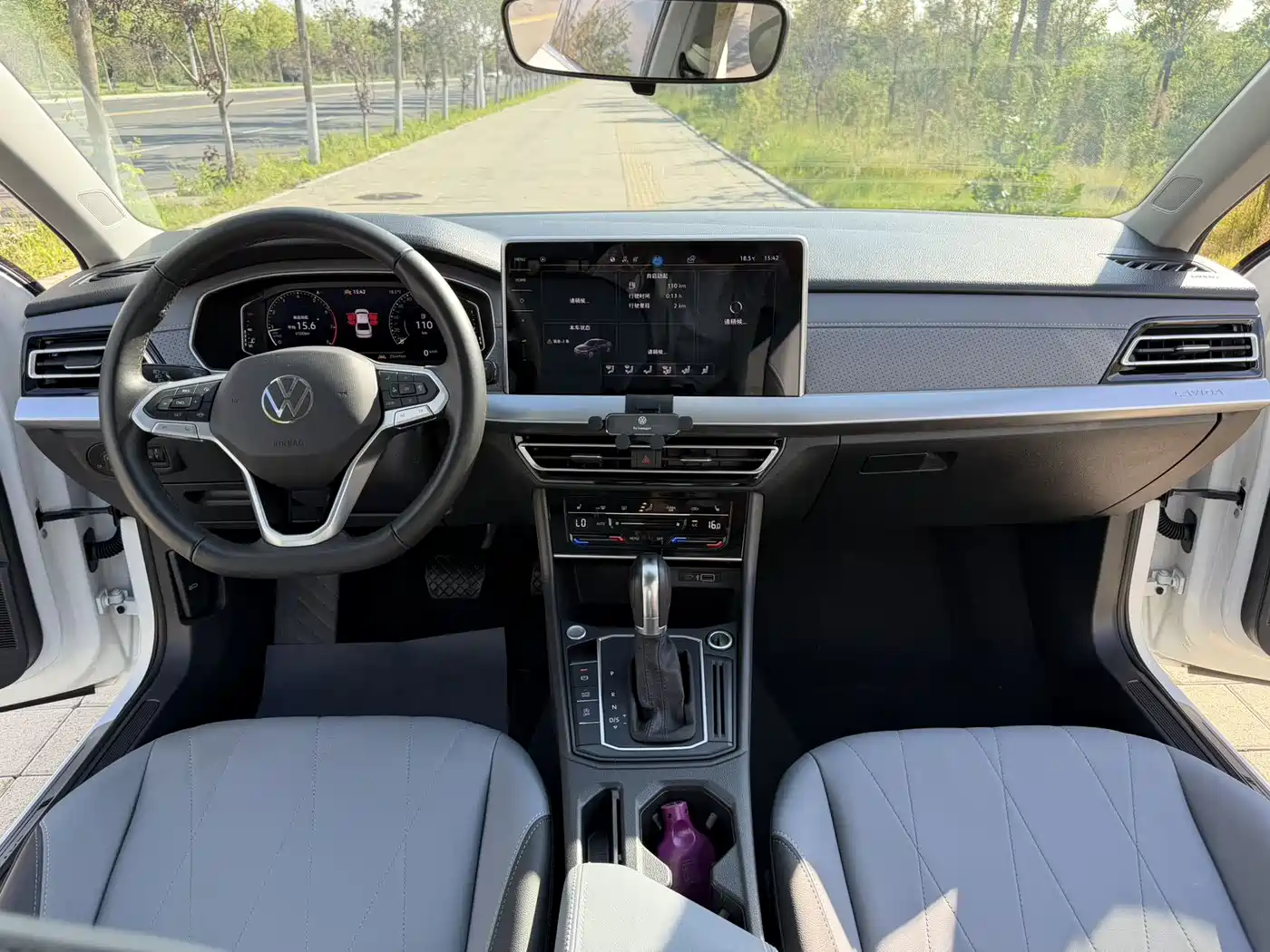 Volkswagen Lavida 2023 Facelift 1.5L Automatic 5 Million Edition фото 23