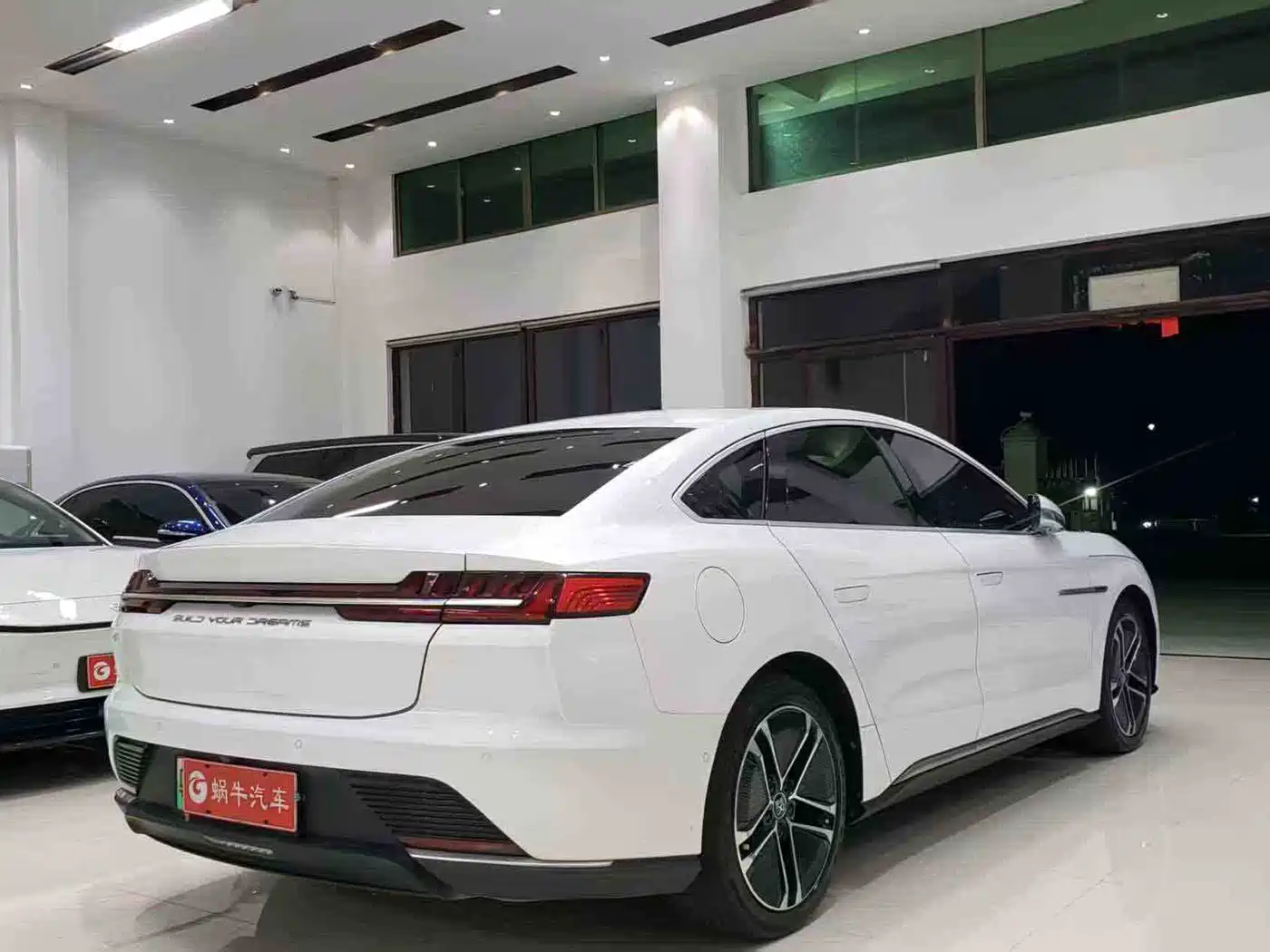 BYD Han 2020 EV Extended Range Premium фото 9