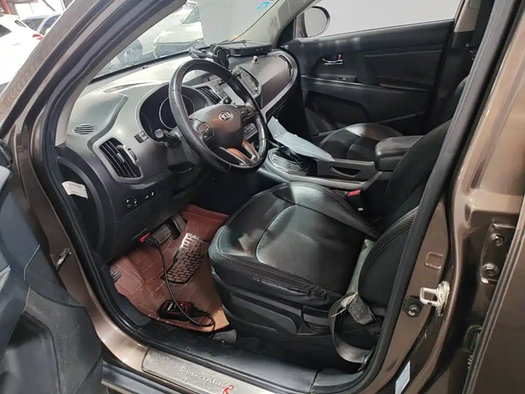 Фото 11 - Kia Sportage