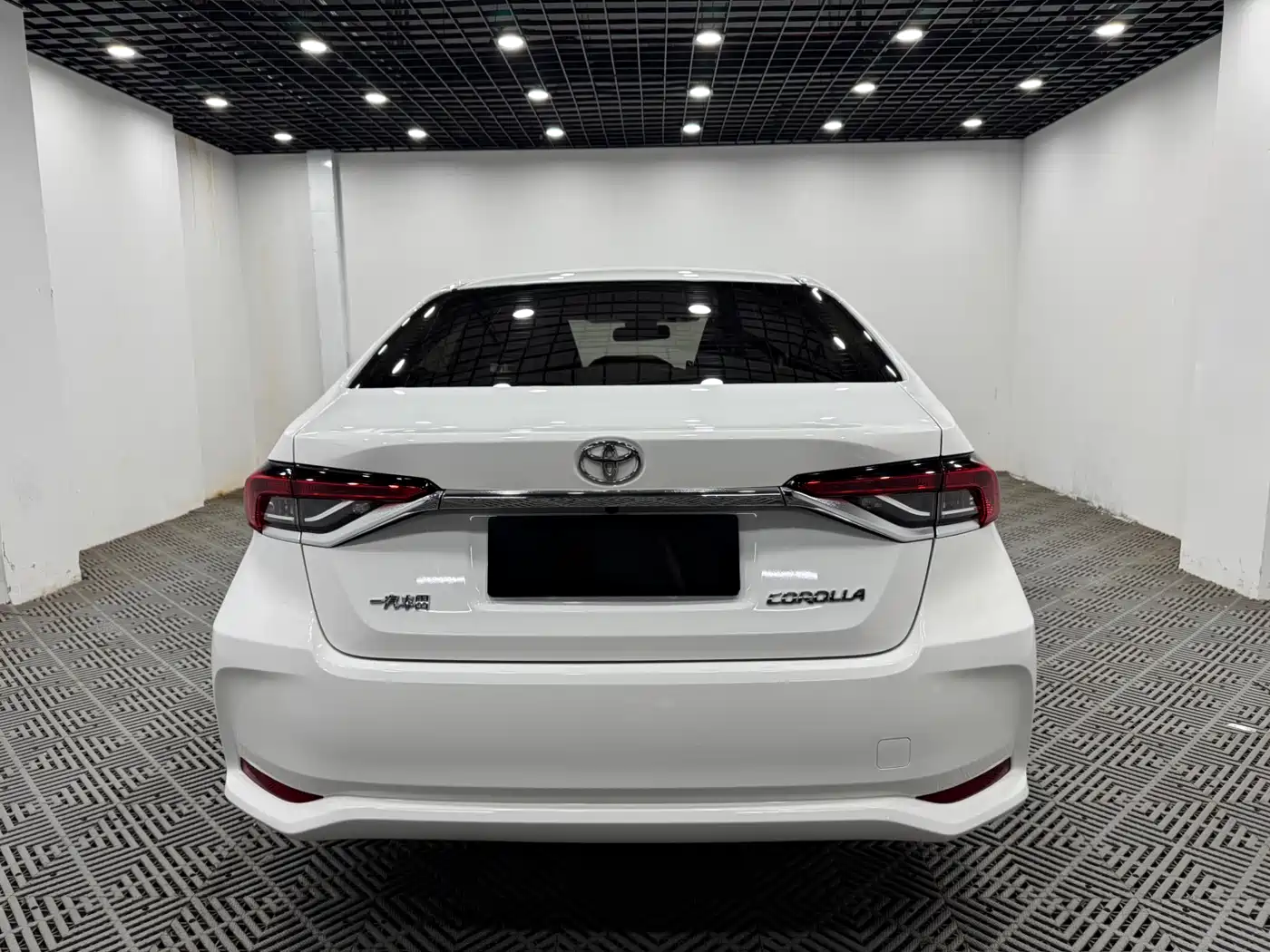 Toyota Corolla 2021 TNGA 1.5L CVT Elite Edition фото 8