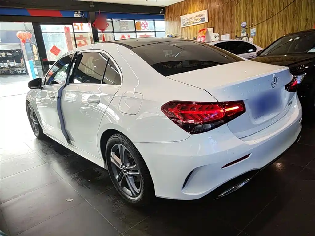 Mercedes-Benz A-Class 2021 Facelift A 180 L Sport Sedan фото 5