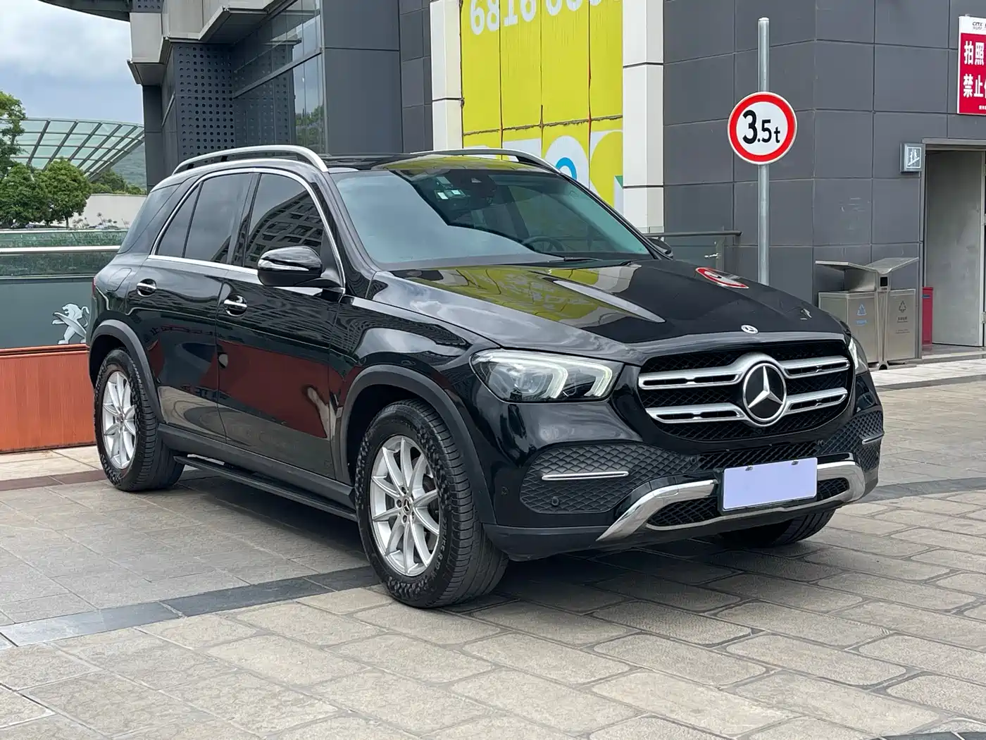 Mercedes-Benz GLE 2022 Facelift GLE 350 4MATIC Fashion фото 3