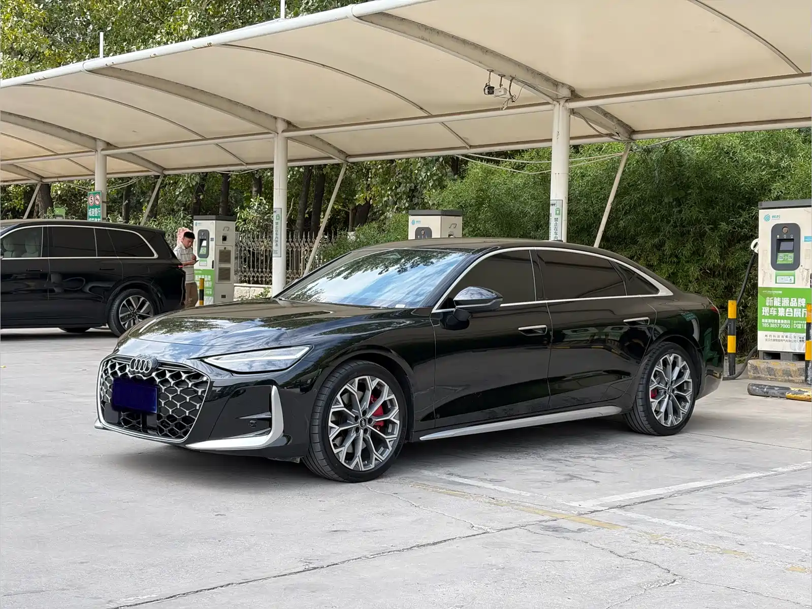 Photo 1 - Audi A6L