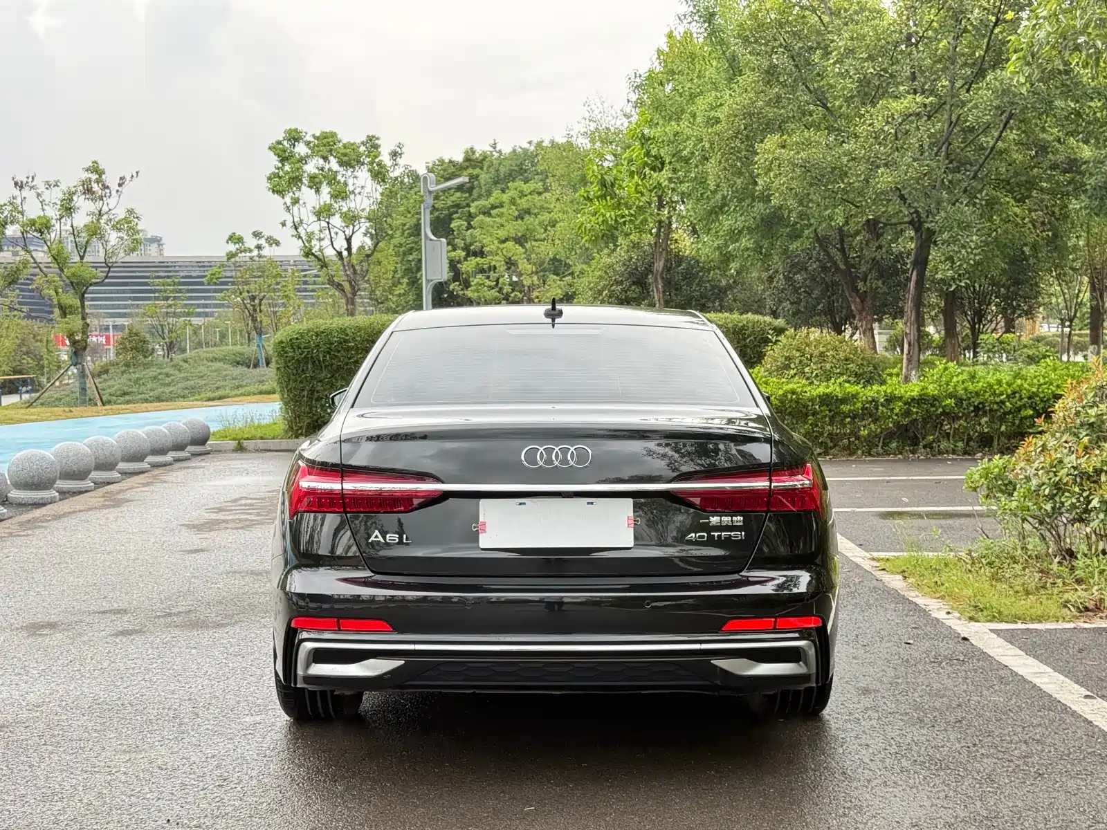 Фото 8 - Audi A6L