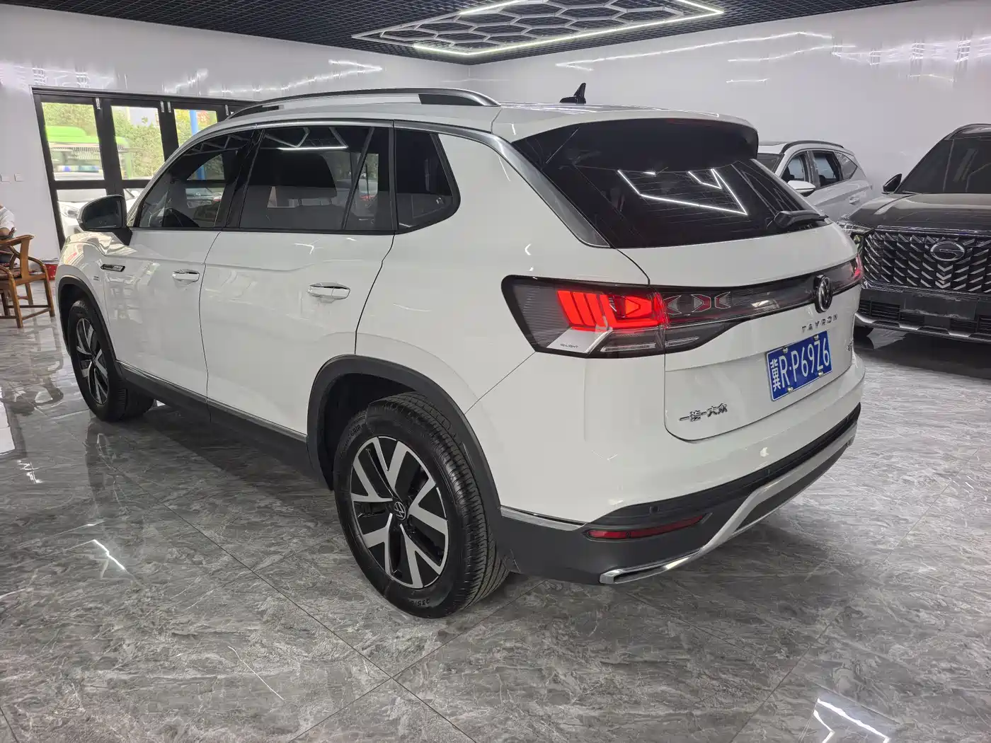 Volkswagen Tayron 2023 280TSI 2WD Luxury Plus Advanced Edition фото 4