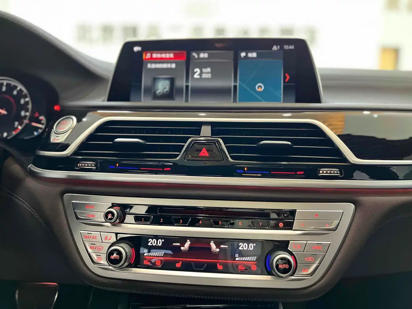 BMW 7 Series 2018 730Li Leading Type M Sport Package фото 10