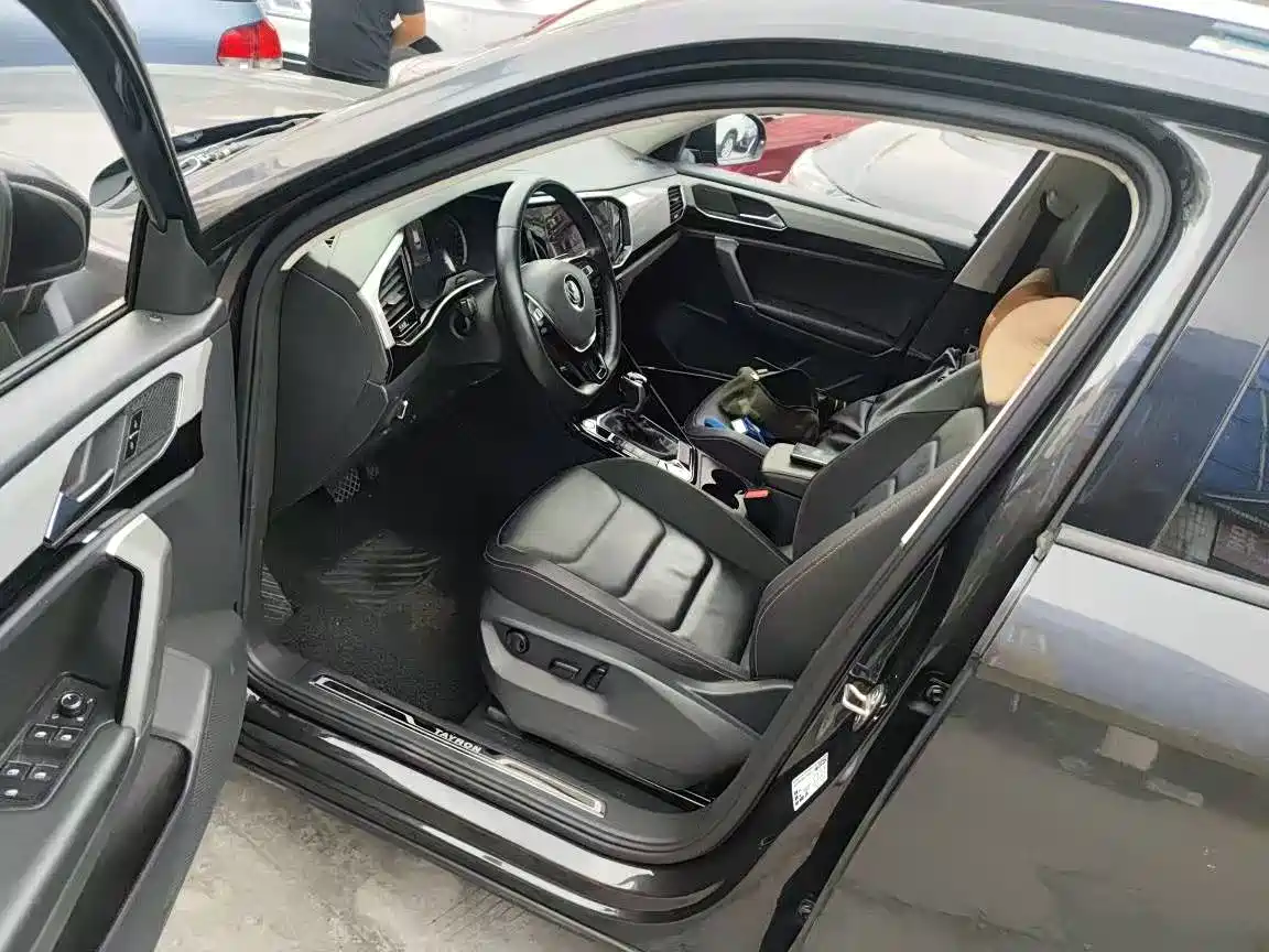 Volkswagen Tayron 2020 330TSI 2WD Luxury Smart Edition фото 7