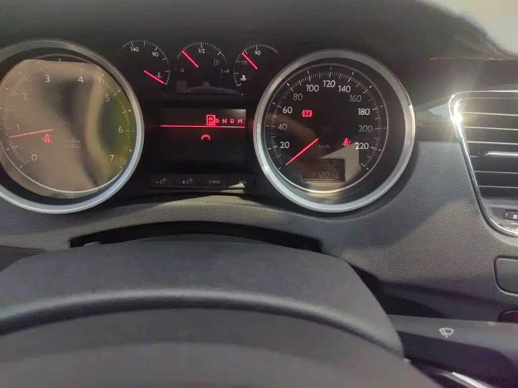 Фото 8 - Peugeot 508