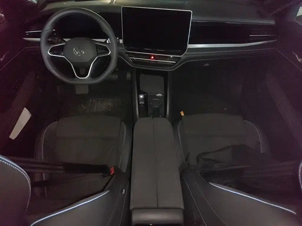 Volkswagen Passat 2025 Model Pro 380TSI Starlight Dragon Premium Edition фото 10