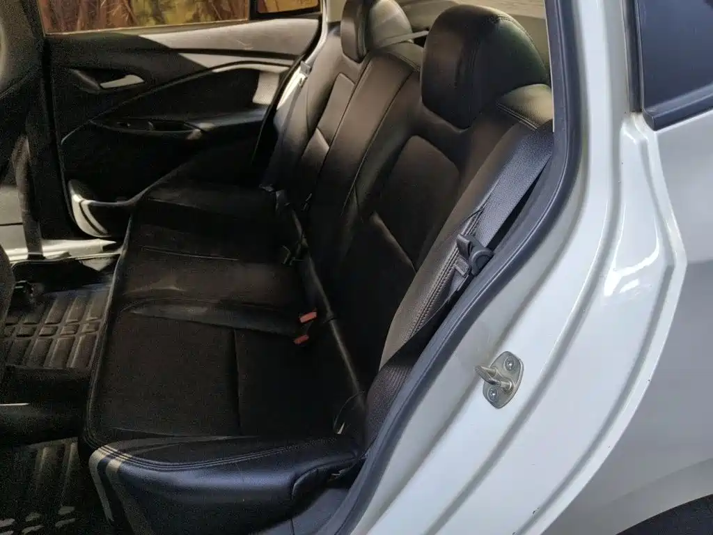 Photo 15 - Chevrolet Cavalier