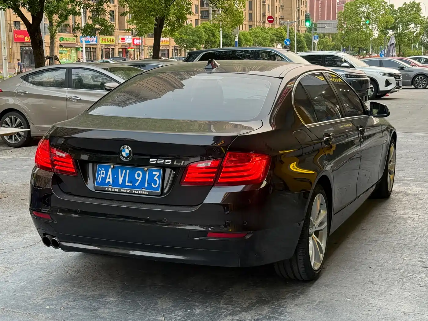 BMW 5 Series 2014 528Li Leading Edition фото 17