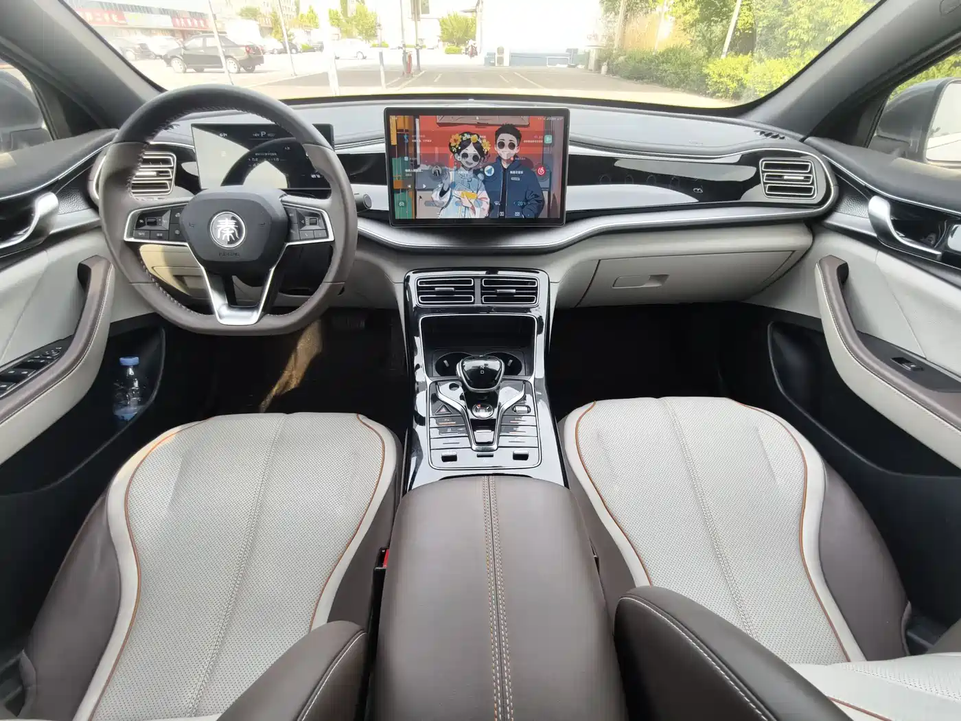BYD Qin PLUS 2024 Glory Edition DM-i 120KM Surpass фото 10