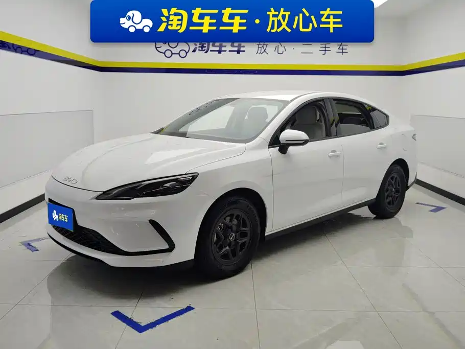 BYD Seal 05 DM-i 2025