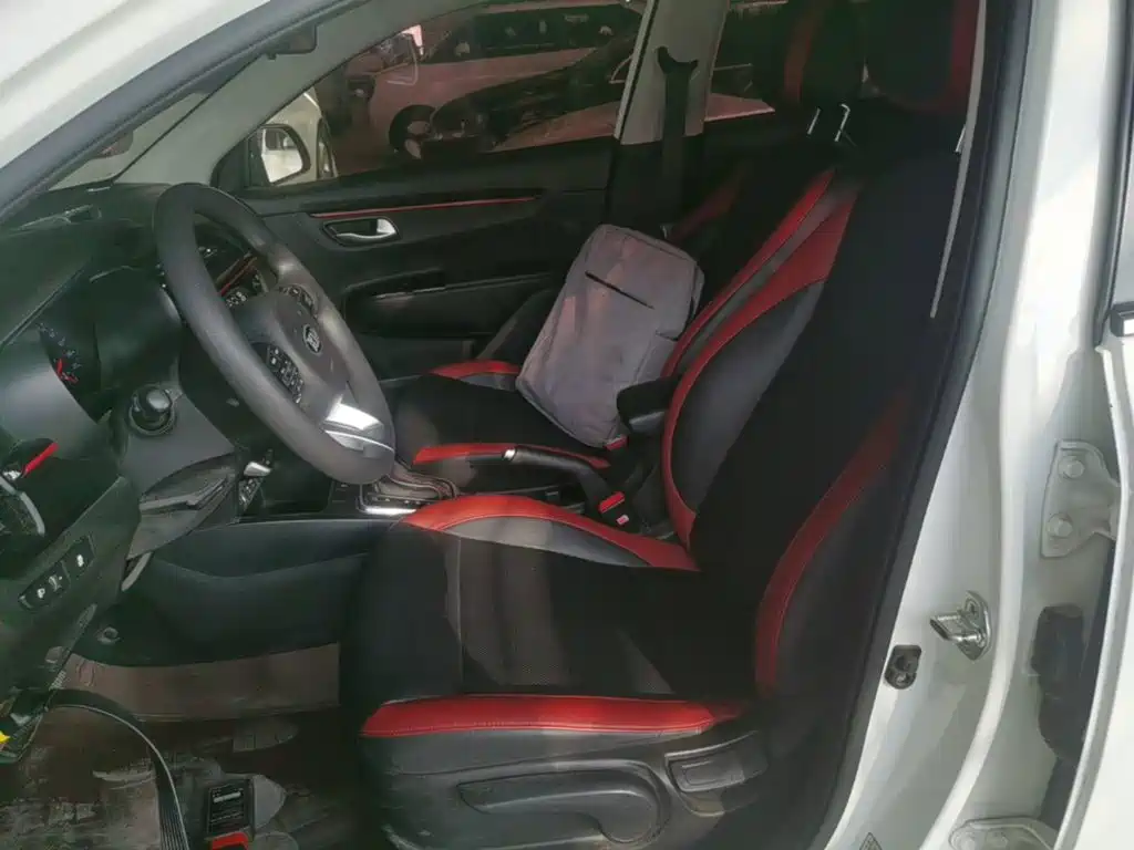 Kia KX CROSS 2018 2017 1.4L AT GLS