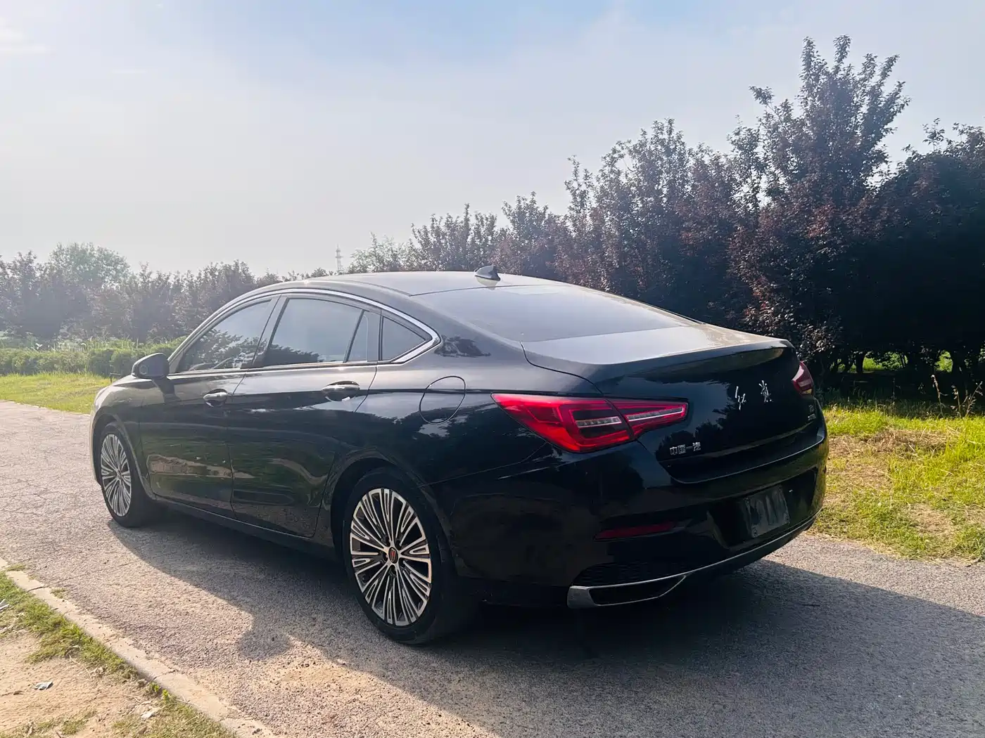 Hongqi H5 2022 Classic 1.8T Auto Smart Connect Flagship Enjoyment Edition фото 9