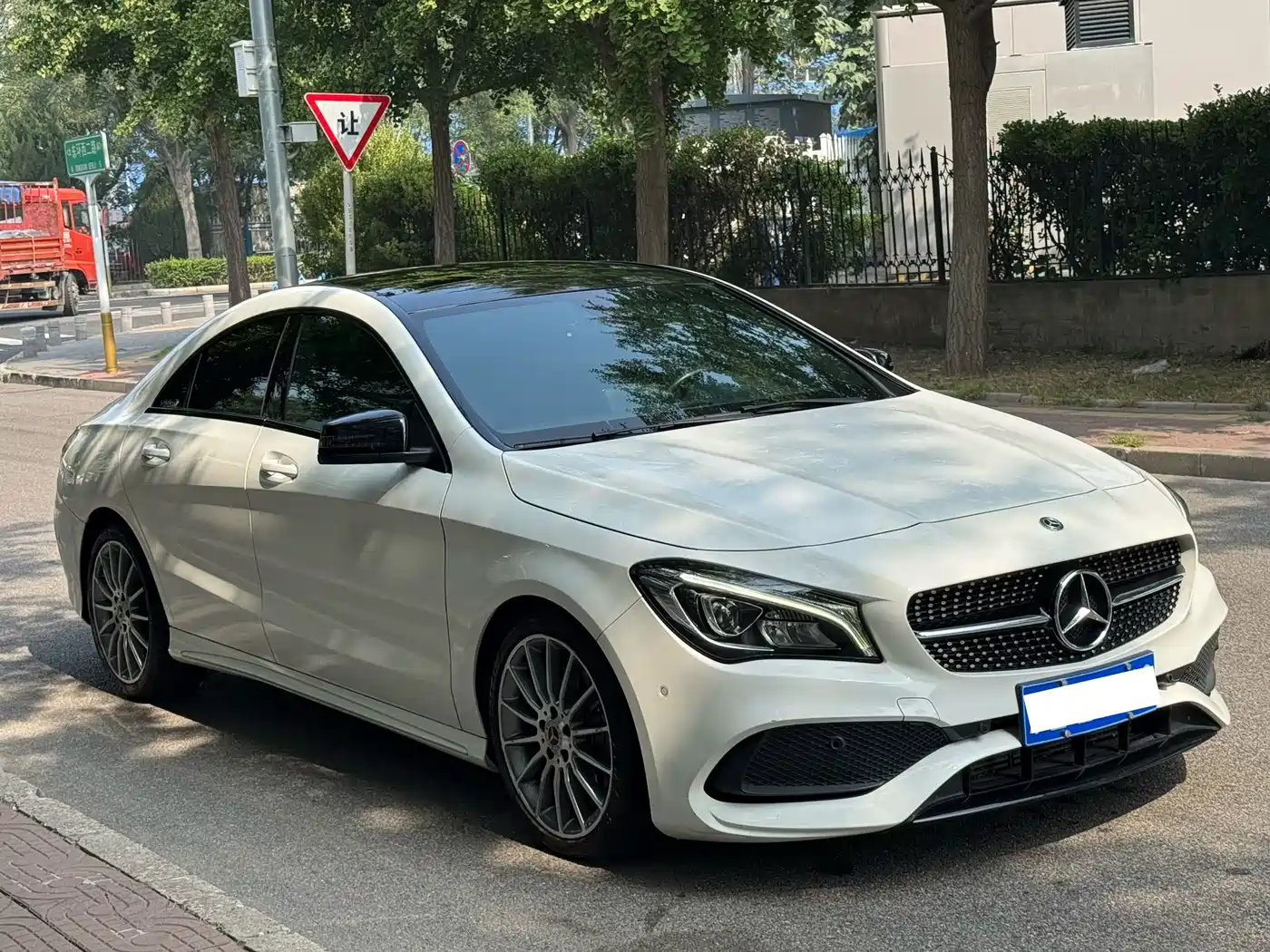 Mercedes-Benz CLA (Import) 2018 2018 CLA 220 4MATIC