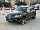 Фото 1 - Volkswagen Touareg