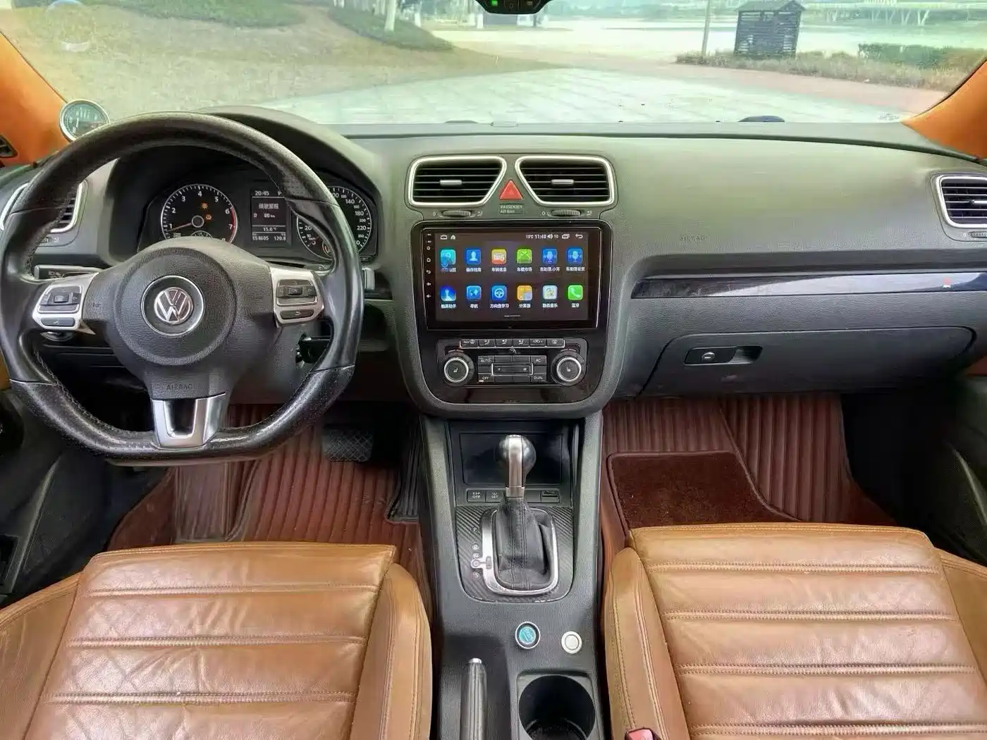 Volkswagen Scirocco 2010 2011 2.0TSI Luxury