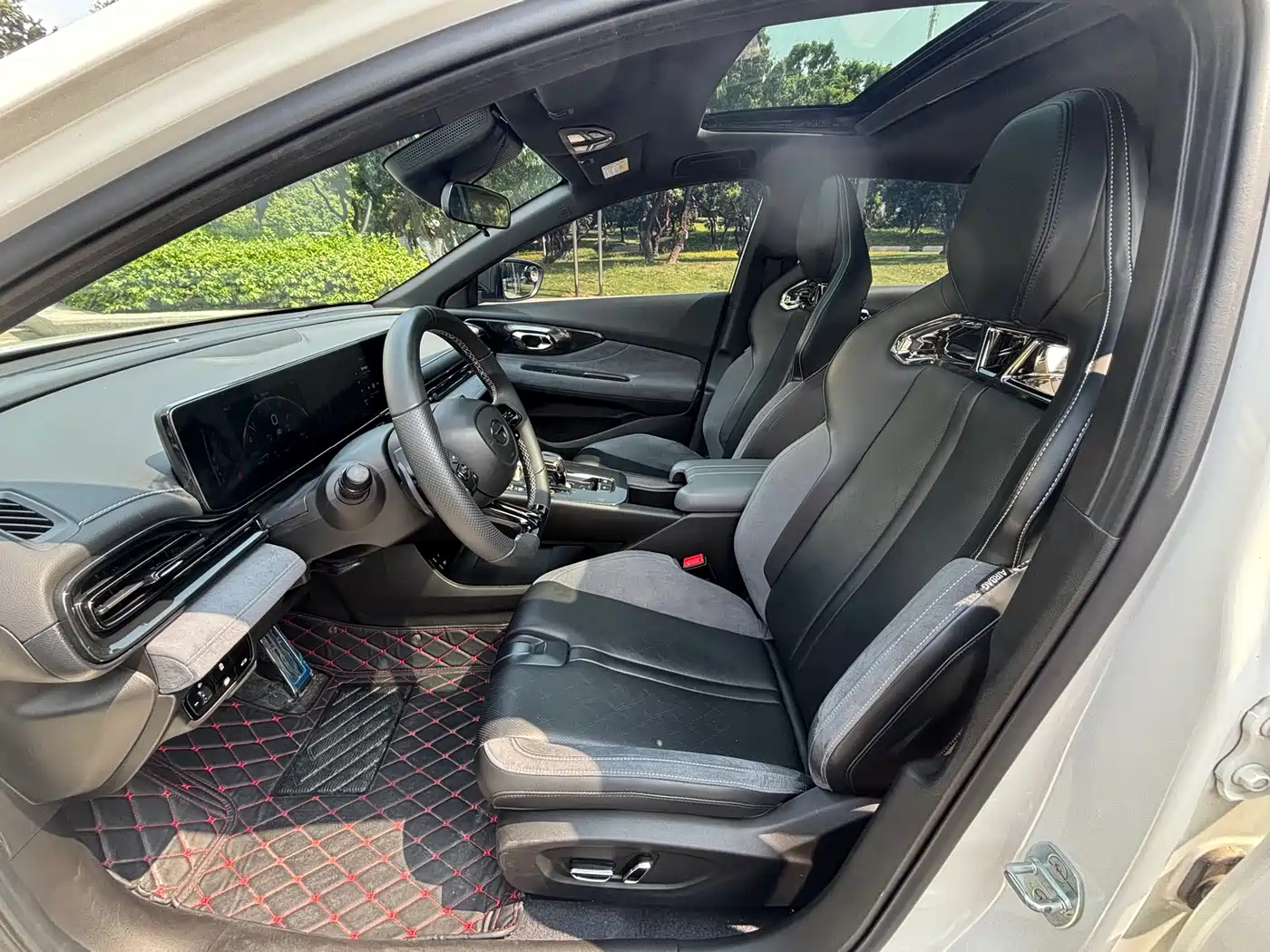 GAC Trumpchi Trumpchi Emkoo 2023 400T Automatic R PRO фото 11