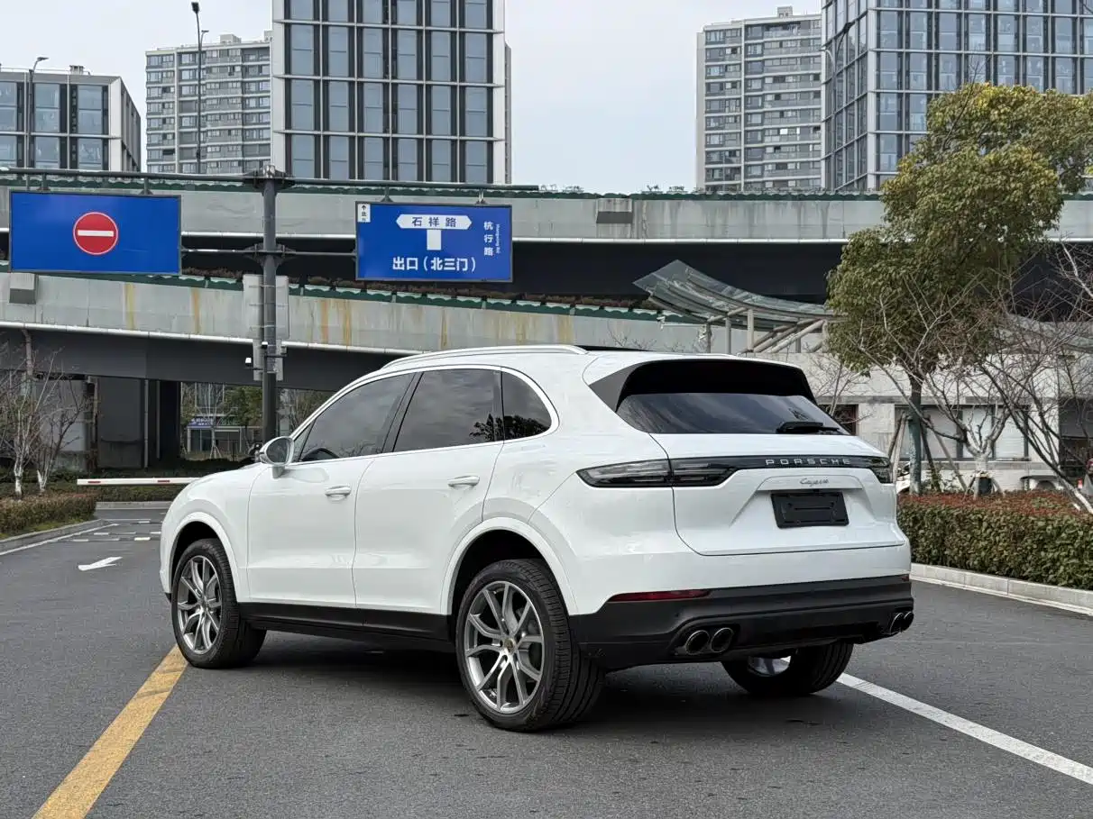 Porsche Cayenne 2019 Cayenne 3.0T фото 4
