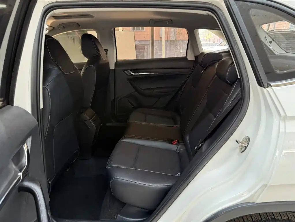Škoda Kamiq 2022 1.5L Automatic Comfort Edition фото 18