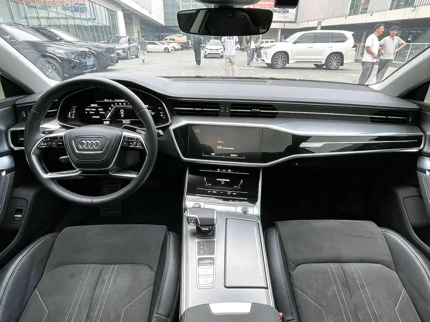 Audi A7L 2024 45 TFSI Luxury фото 5