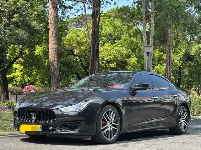 MASERATI GHIBLI