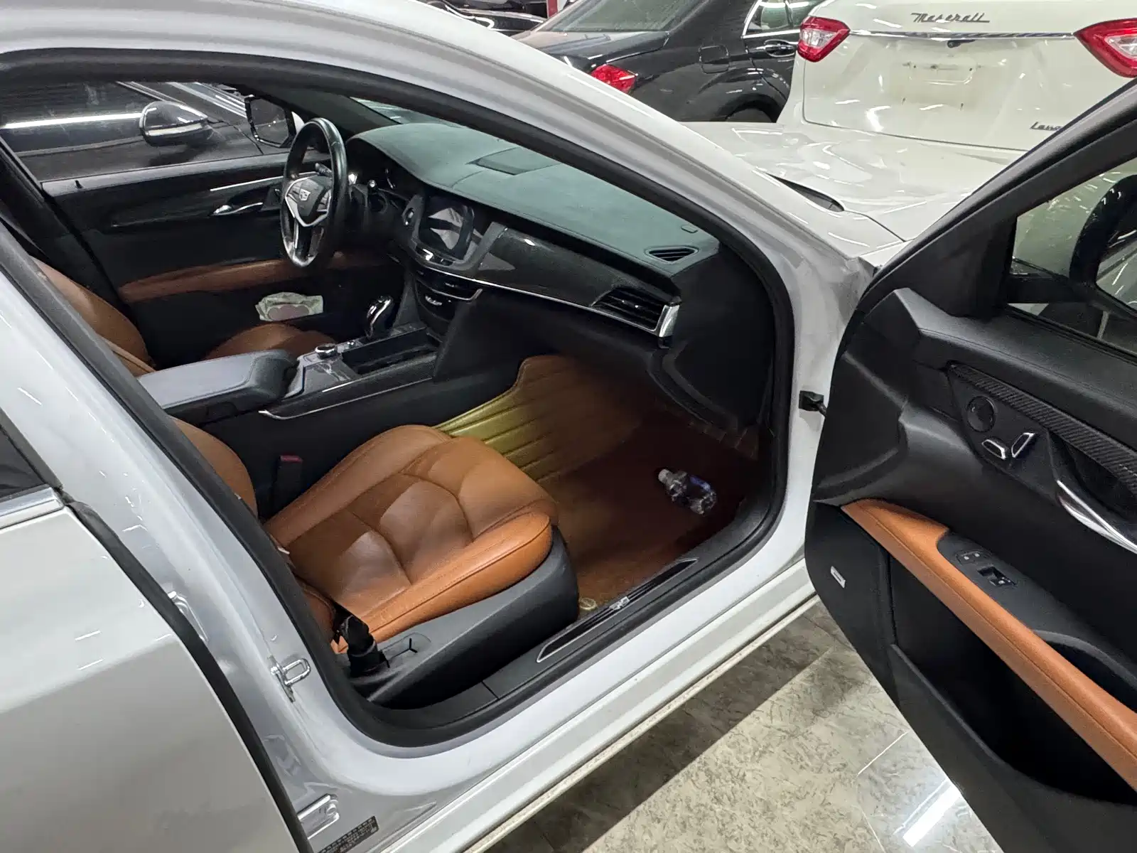 Фото 14 - Cadillac CT6