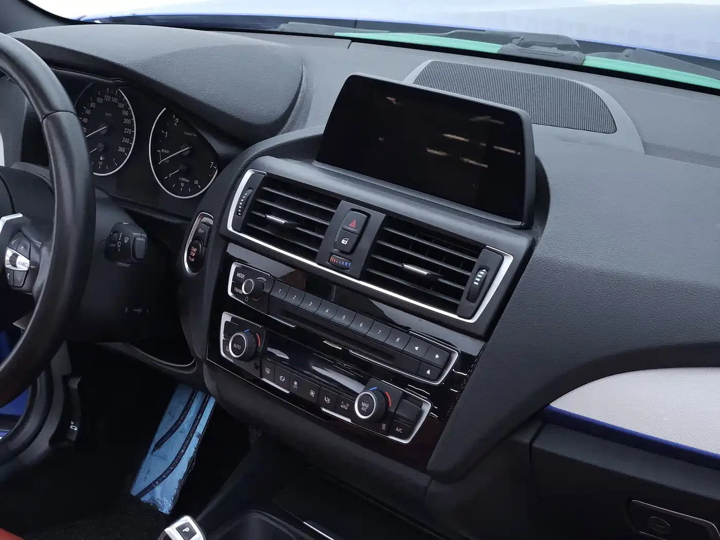 Фото 20 - BMW 2 Series (Import)