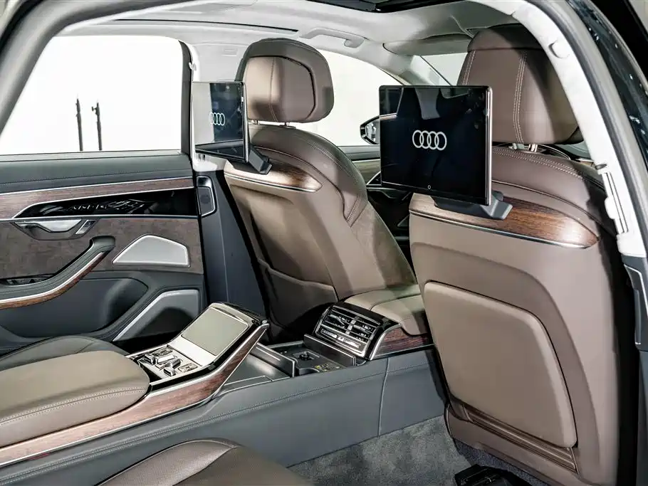 Audi A8 2022 A8L 55 TFSI quattro Premium Collector's Edition фото 23