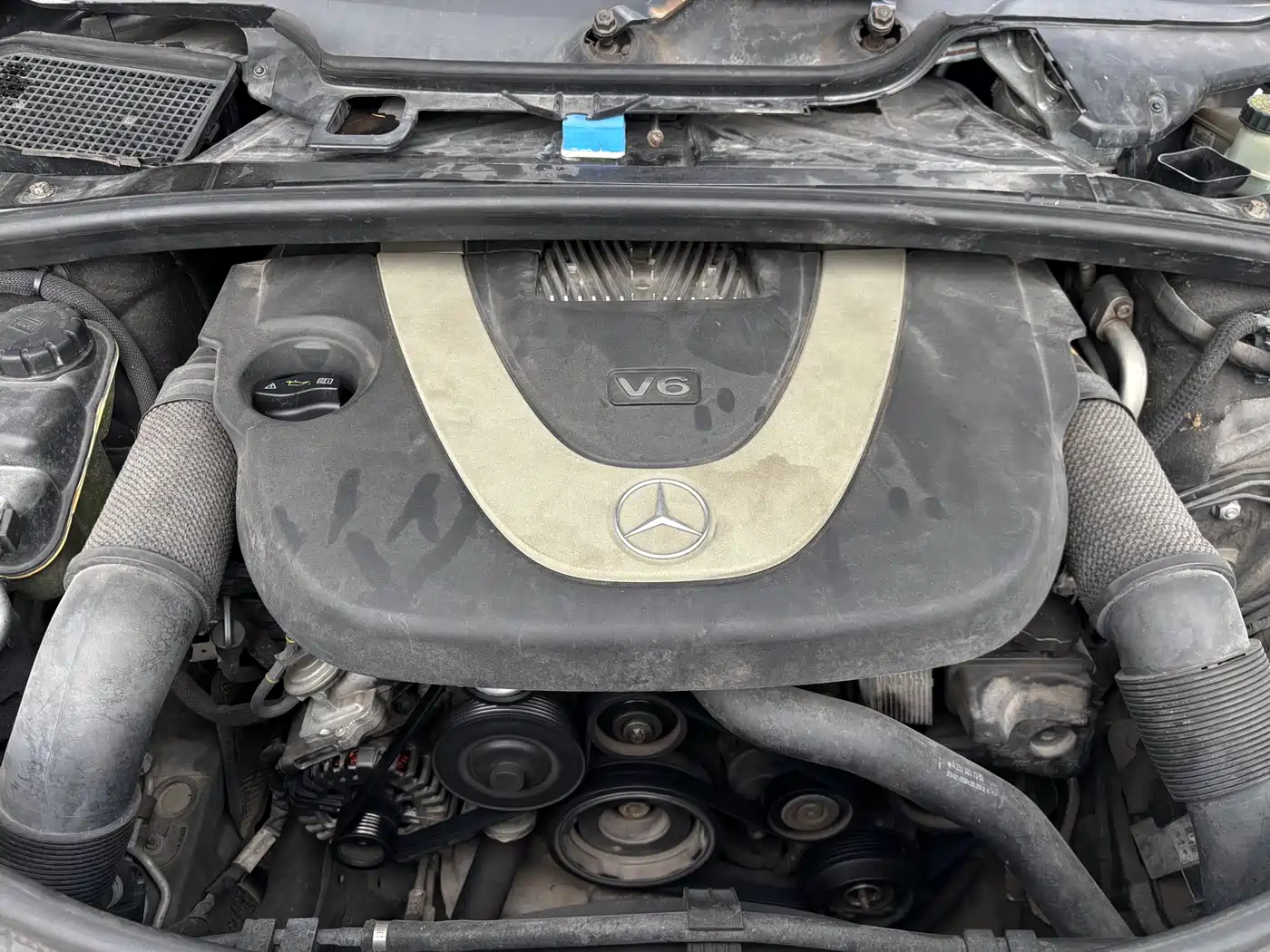 Mercedes-Benz R-Class 2011 R 350 L 4MATIC фото 30