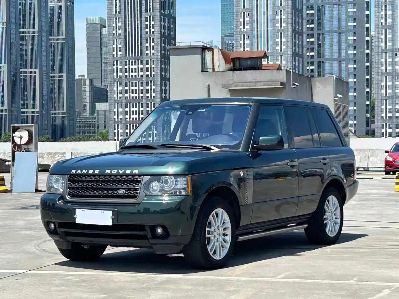 Фото 1 - Land Rover Range Rover