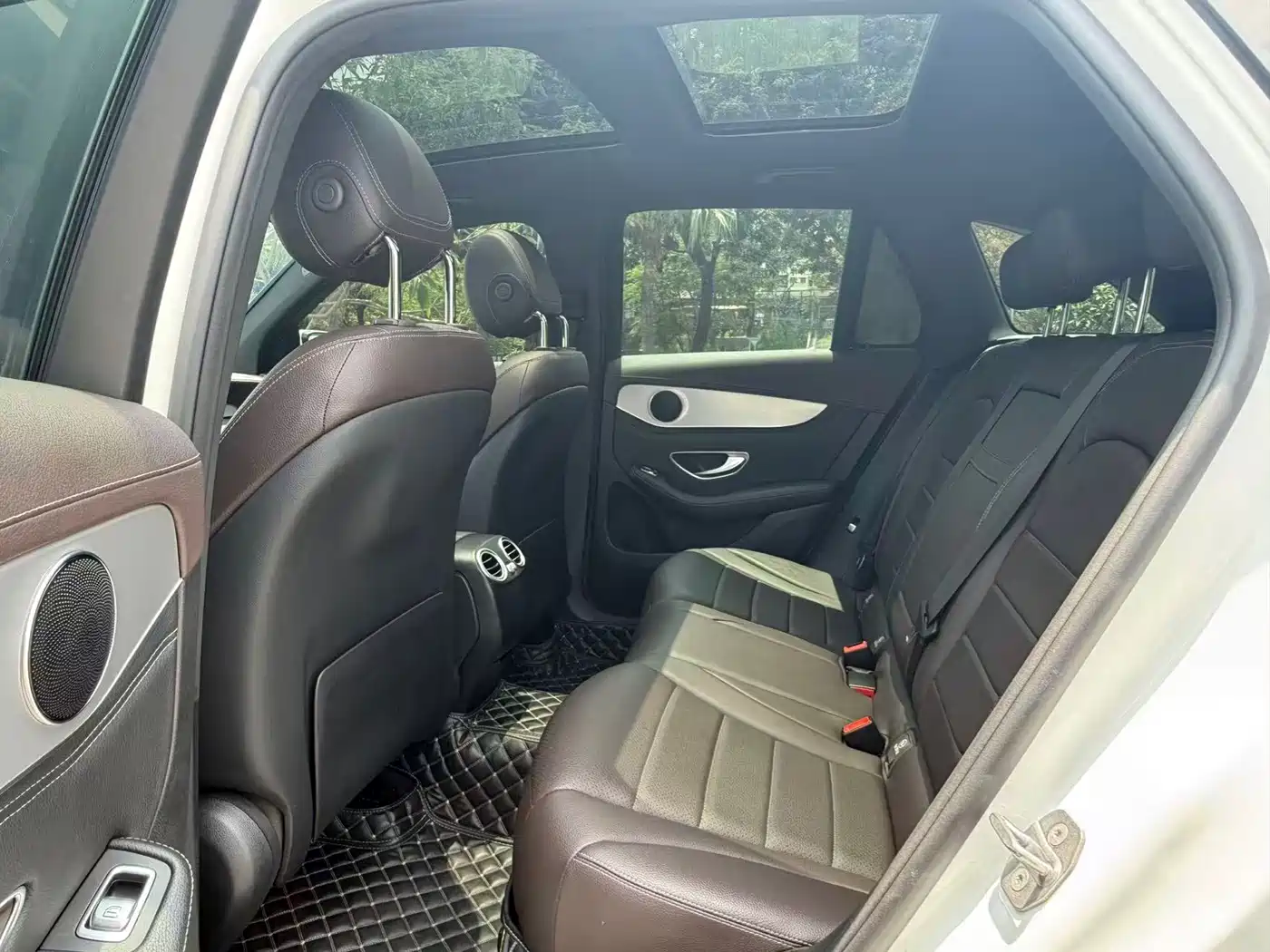 Mercedes-Benz GLC 2018 Facelift GLC 200 4MATIC фото 6