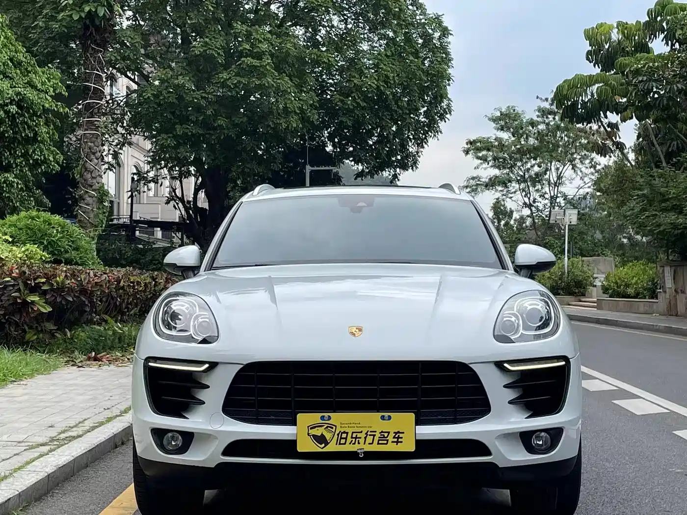Porsche Macan 2017 Macan 2.0T фото 2