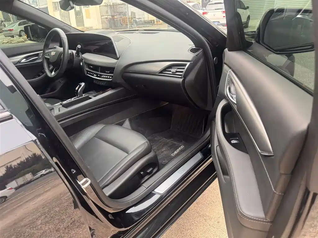 Cadillac CT5 2024 28T Luxury Model Pro фото 6