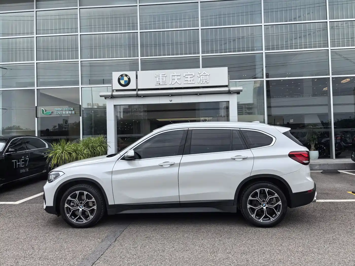 BMW X1 2022 sDrive25Li Leading фото 14