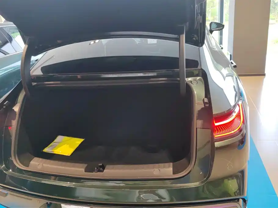 Geely Galaxy Galaxy Xingyao 8 2025 130km EM-P Starship Edition фото 4