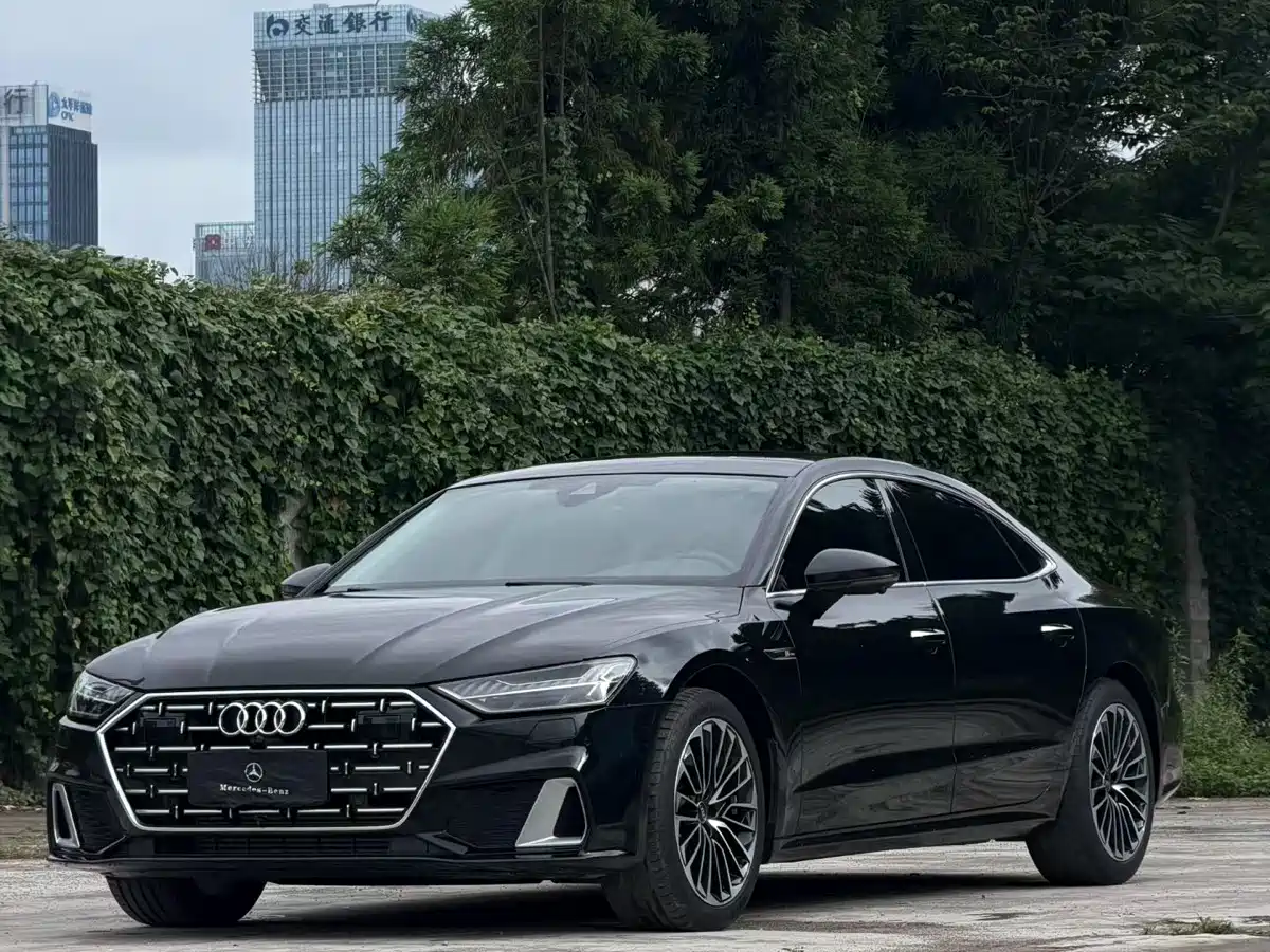 Audi A7L 2024 45 TFSI Luxury