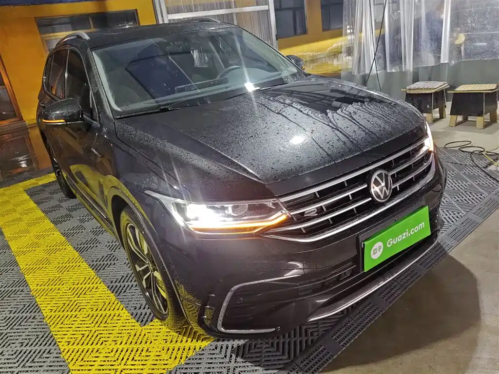 Volkswagen Tiguan L 2024 330TSI Automatic 2WD R-Line Premium Enjoyment Edition фото 23