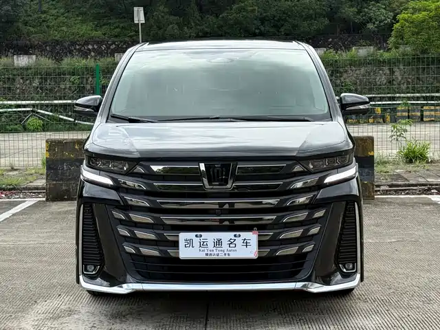 Toyota Vellfire 2024
