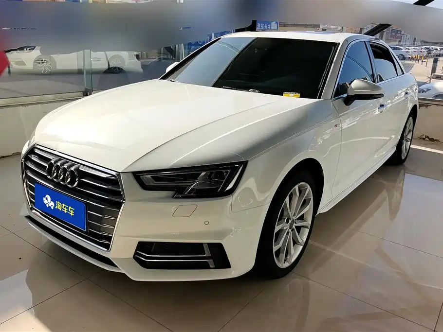 Audi A4L 2018 30th Anniversary 40 TFSI Fashion