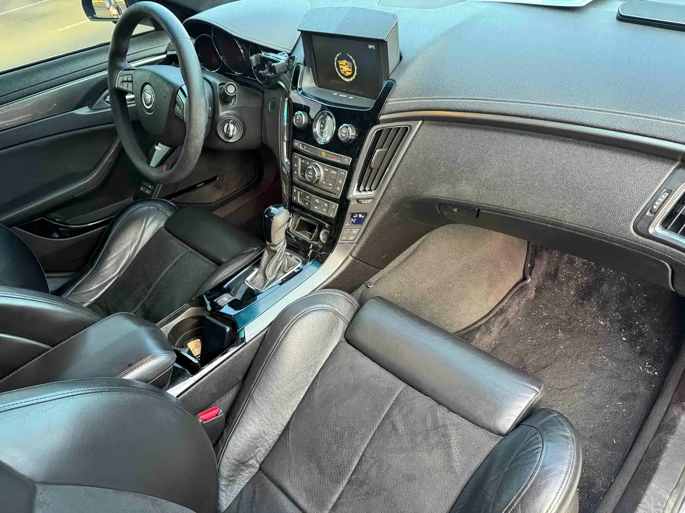 Cadillac CTS (Import) 2009 Model 6.2L CTS-V фото 17