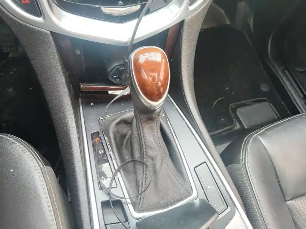 Cadillac SRX 2014 3.0L Elite Model фото 7